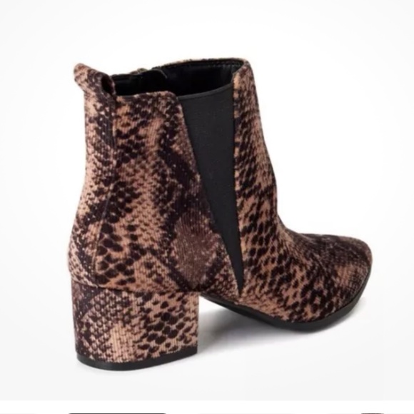 Scoop NYC Women’s Hazel Low Heel Multi Snake Skin Print Booties Size 10 NEW - Picture 2 of 6
